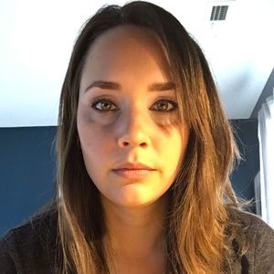 Meet your Posher, Alison